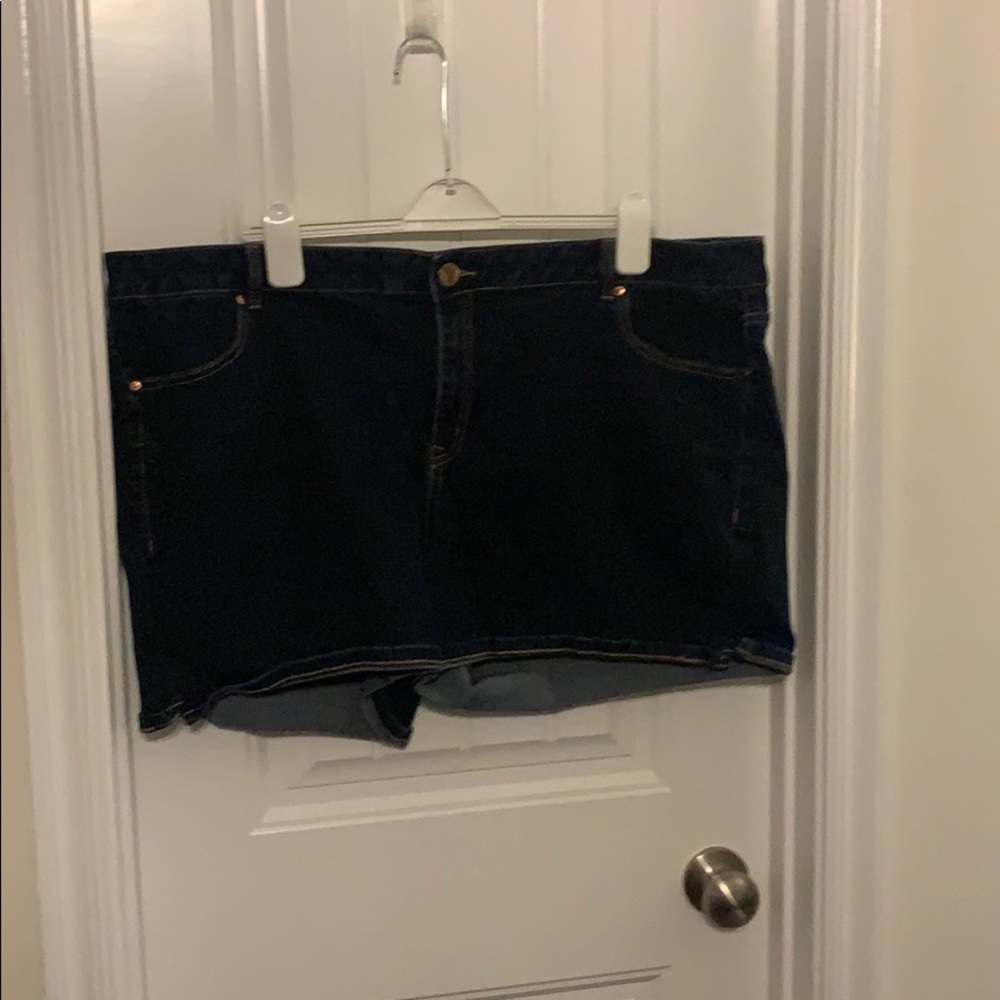 Lane Bryant Women’s Denim Short S 22